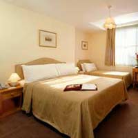 4 photo hotel ELIZABETH HOTEL, London, England