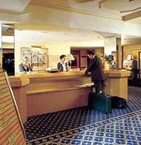 2 photo hotel PALMS HOTEL, London, England
