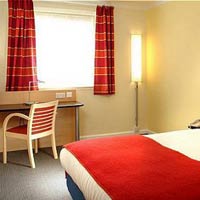 4 photo hotel EXPRESS BY HOLIDAY INN EARLS COURT, London, England