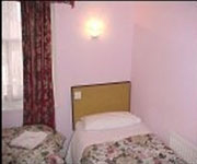 2 photo hotel COMFORT INN VICTORIA, London, England