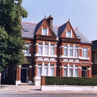 8 photo hotel CHISWICK HOTEL, London, England