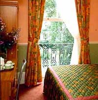 2 photo hotel REEM HOTEL, London, England