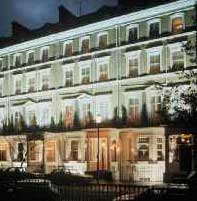 2 photo hotel CRANLEY GARDENS HOTEL, London, England